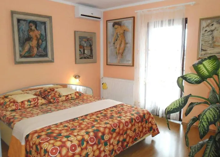 Charming Kestenovi Dvori- 1 Bedroom A7 Διαμέρισμα *
