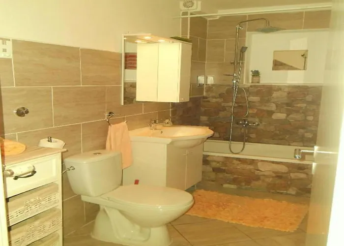 Διαμέρισμα Charming Kestenovi Dvori- 1 Bedroom A7 Οπατία