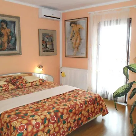 Charming Kestenovi Dvori- 1 Bedroom A7 Apartmán *